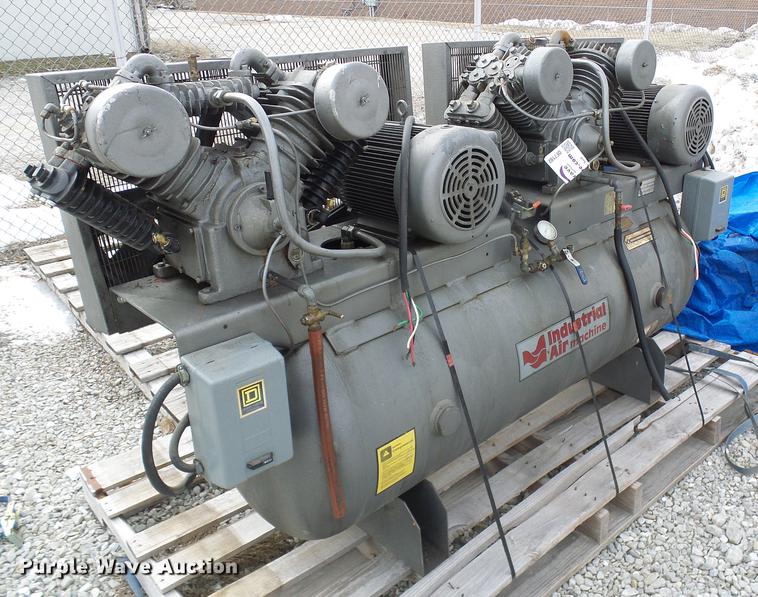 image for item DF7102 Air compressor