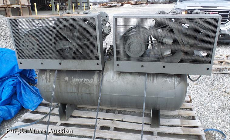 image for item DF7102 Air compressor