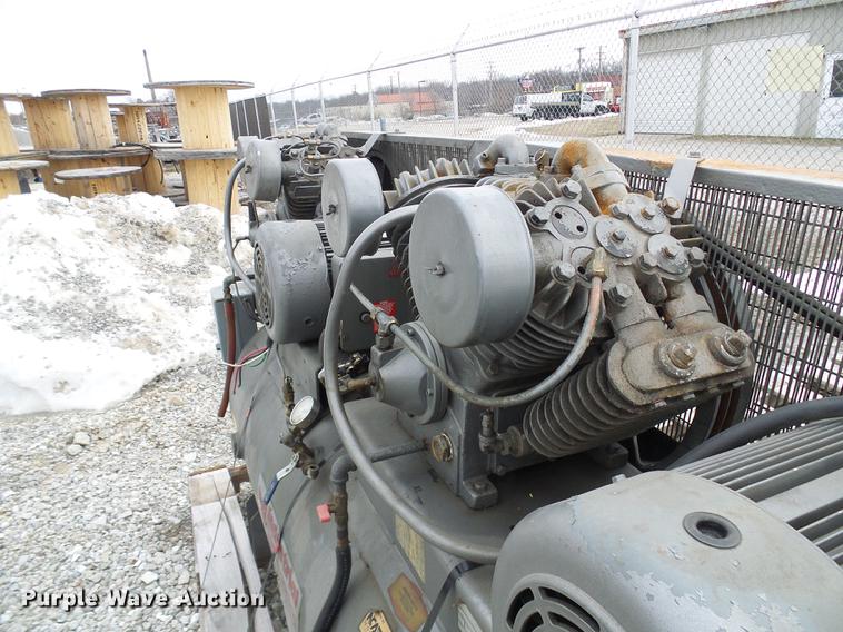 image for item DF7102 Air compressor