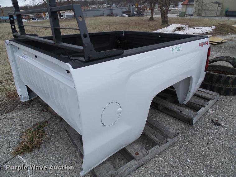 image for item DF7103 2015 Chevrolet 2500 pickup truck bed