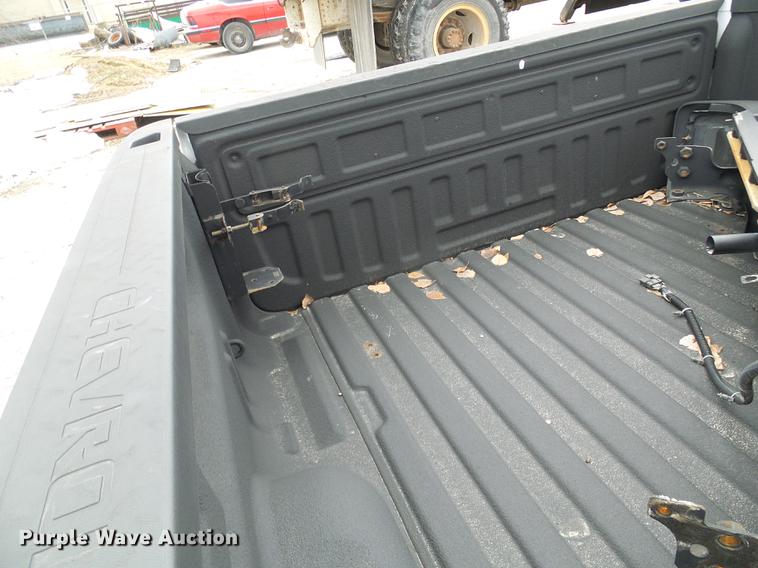 image for item DF7103 2015 Chevrolet 2500 pickup truck bed