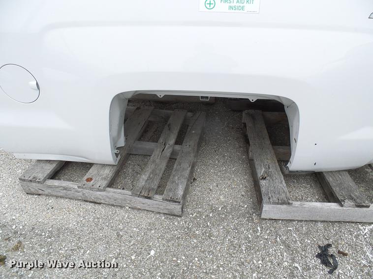 image for item DF7103 2015 Chevrolet 2500 pickup truck bed