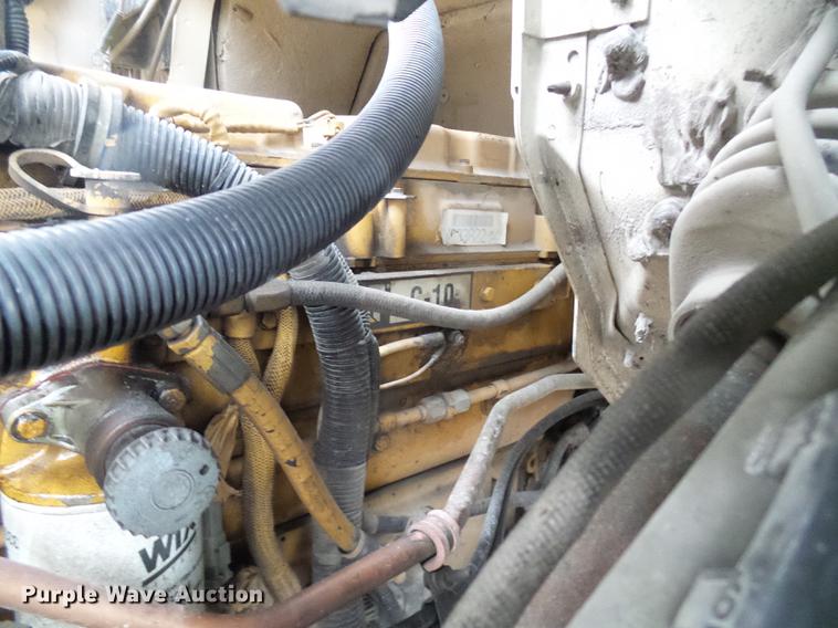 image for item DF7104 1999 International 2674 refuse truck