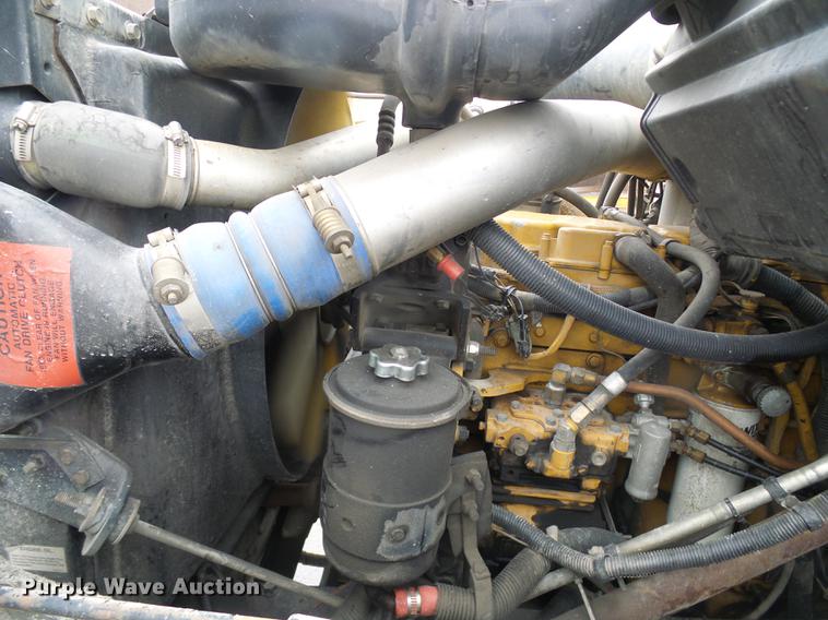 image for item DF7104 1999 International 2674 refuse truck