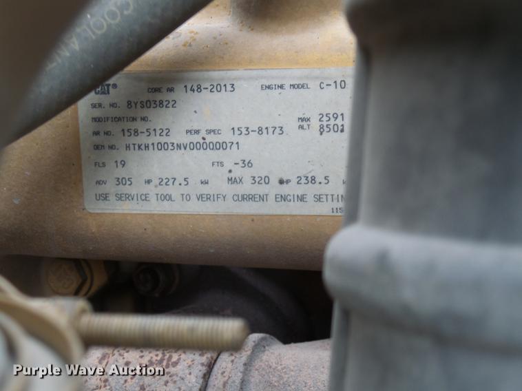 image for item DF7104 1999 International 2674 refuse truck