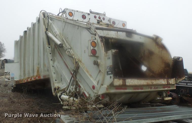 image for item DF7105 Leach 2RTT25YD refuse bed