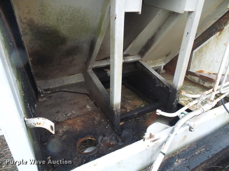 image for item DF7105 Leach 2RTT25YD refuse bed