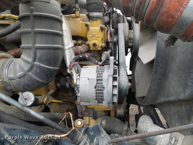 image for item DF7106 1997 International 2674 truck cab and chassis