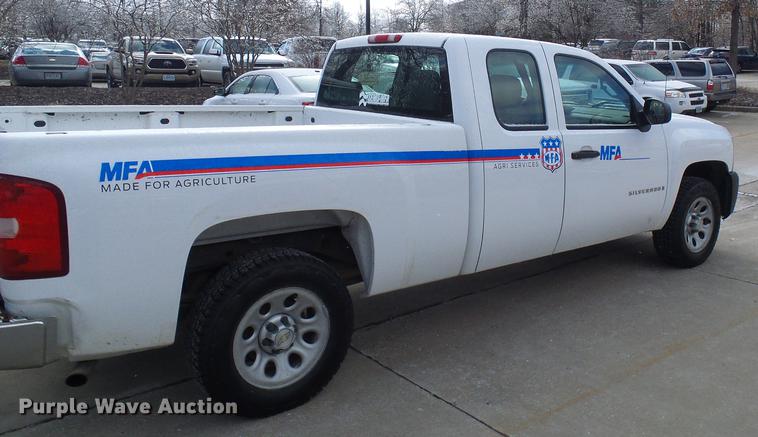 image for item DF7107 2008 Chevrolet Silverado 1500 Ext. Cab pickup truck