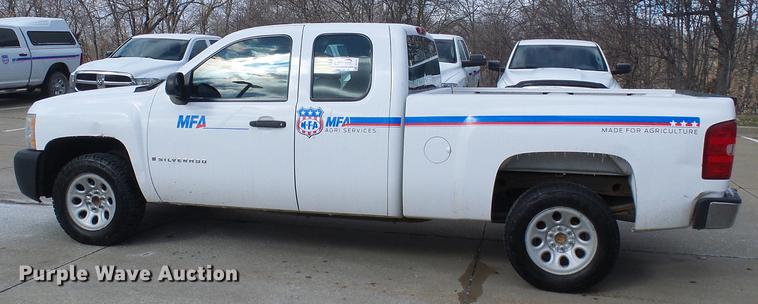 image for item DF7107 2008 Chevrolet Silverado 1500 Ext. Cab pickup truck