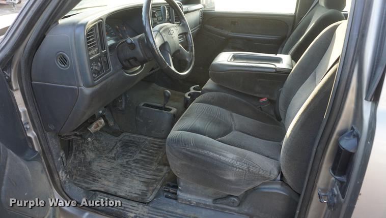 image for item DF7601 2003 Chevrolet Silverado 1500 Ext. Cab pickup truck