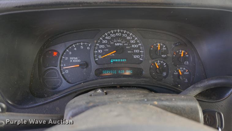 image for item DF7601 2003 Chevrolet Silverado 1500 Ext. Cab pickup truck