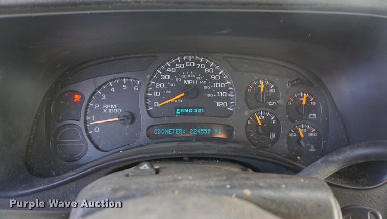 image for item DF7601 2003 Chevrolet Silverado 1500 Ext. Cab pickup truck