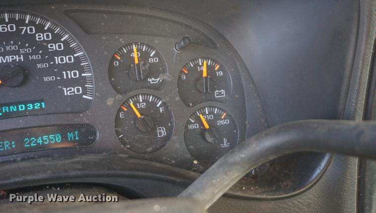 image for item DF7601 2003 Chevrolet Silverado 1500 Ext. Cab pickup truck