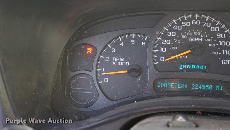 image for item DF7601 2003 Chevrolet Silverado 1500 Ext. Cab pickup truck