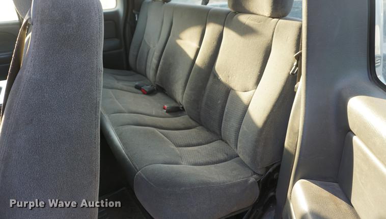 image for item DF7601 2003 Chevrolet Silverado 1500 Ext. Cab pickup truck