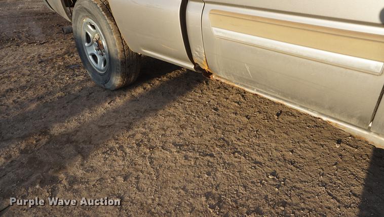 image for item DF7601 2003 Chevrolet Silverado 1500 Ext. Cab pickup truck