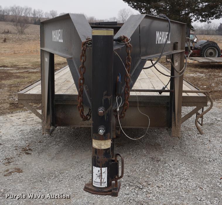 image for item DF7604 2005 Maxwell equipment trailer