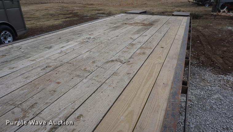 image for item DF7604 2005 Maxwell equipment trailer