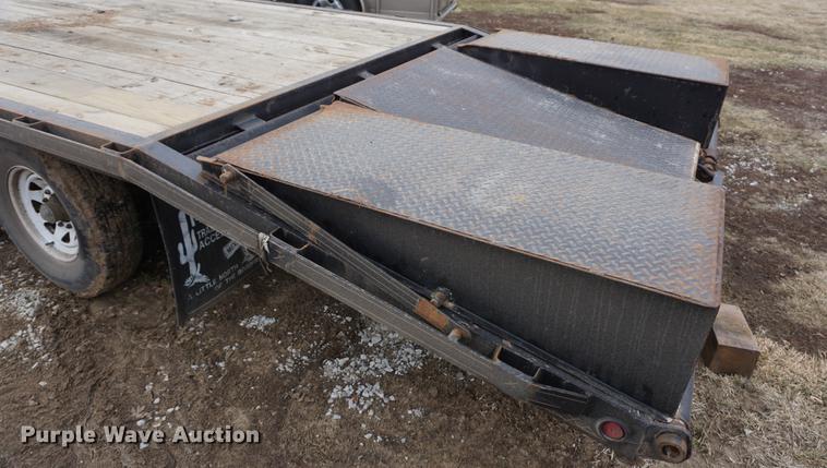 image for item DF7604 2005 Maxwell equipment trailer