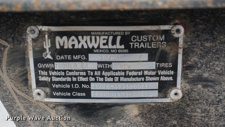 image for item DF7604 2005 Maxwell equipment trailer