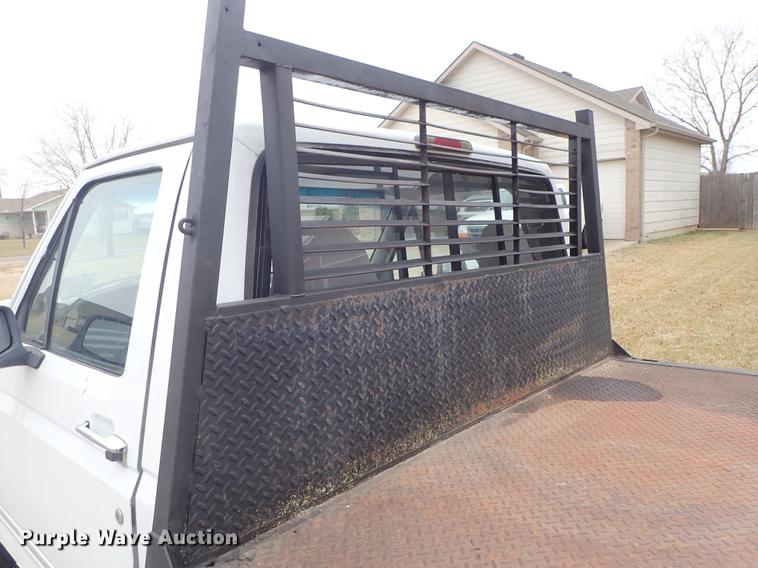 image for item DF8721 1996 Ford F150 flatbed pickup truck