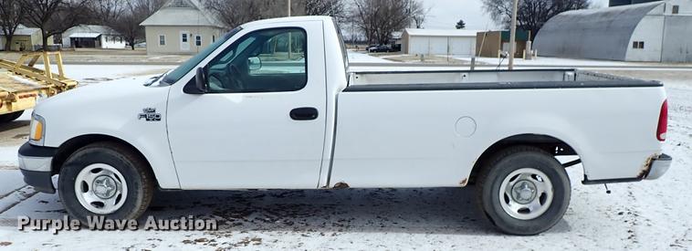 image for item DF8727 2000 Ford F150 pickup truck