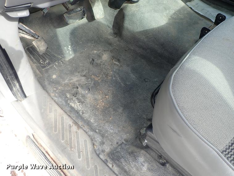 image for item DF8727 2000 Ford F150 pickup truck