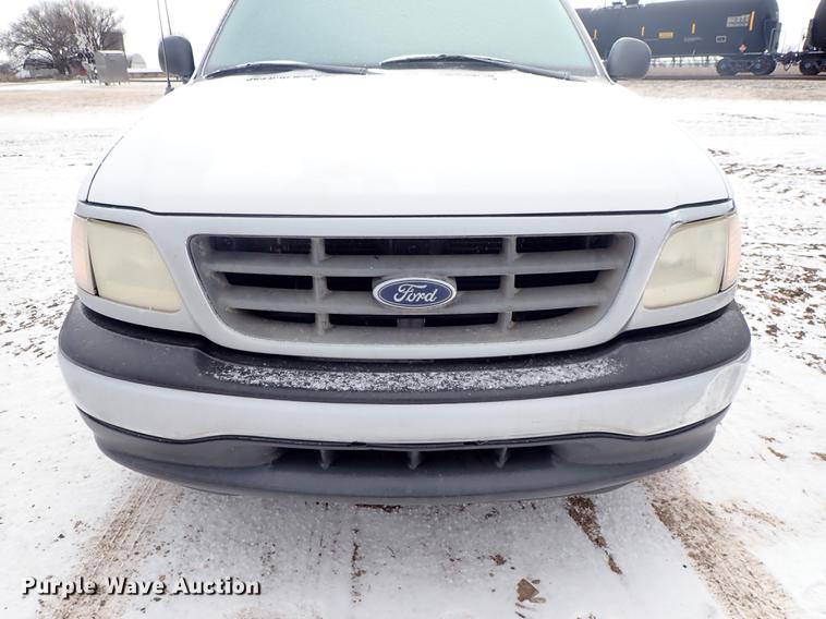 image for item DF8727 2000 Ford F150 pickup truck
