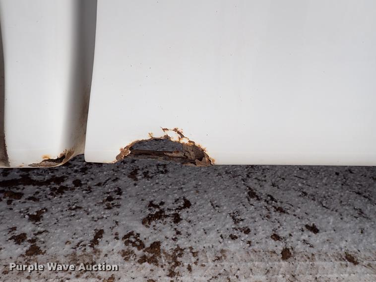 image for item DF8727 2000 Ford F150 pickup truck