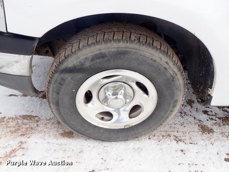 image for item DF8727 2000 Ford F150 pickup truck