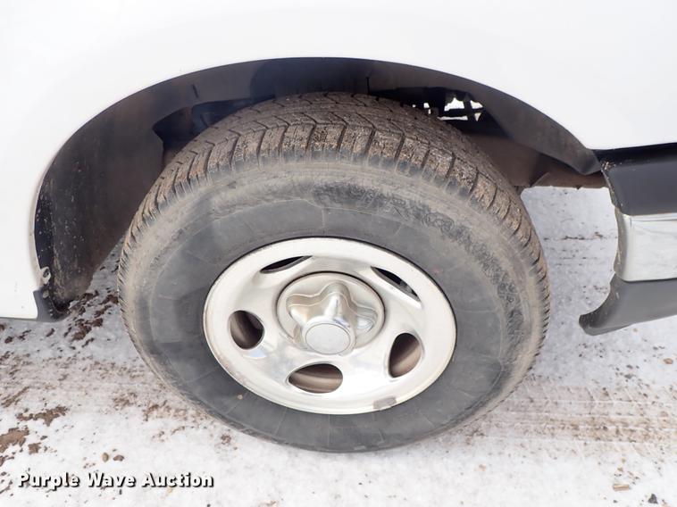 image for item DF8727 2000 Ford F150 pickup truck