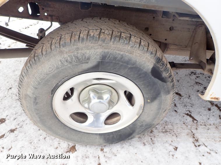 image for item DF8727 2000 Ford F150 pickup truck