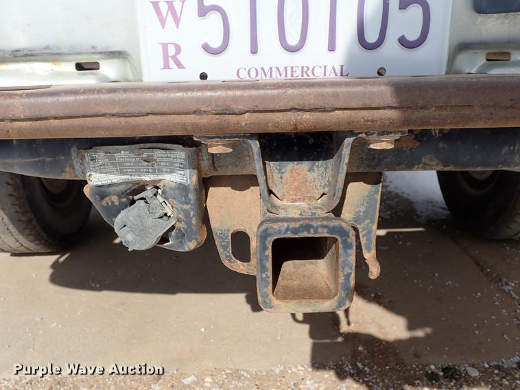 image for item DF8728 2002 Chevrolet Silverado 2500HD Ext. Cab pickup truck