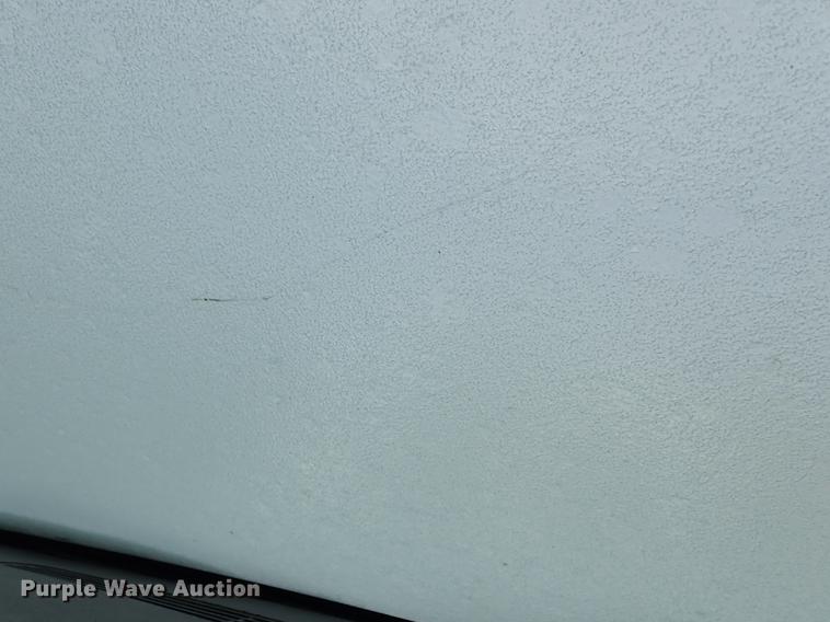 image for item DF8728 2002 Chevrolet Silverado 2500HD Ext. Cab pickup truck