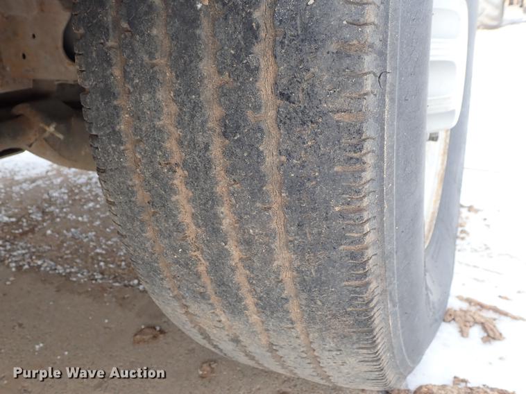 image for item DF8728 2002 Chevrolet Silverado 2500HD Ext. Cab pickup truck