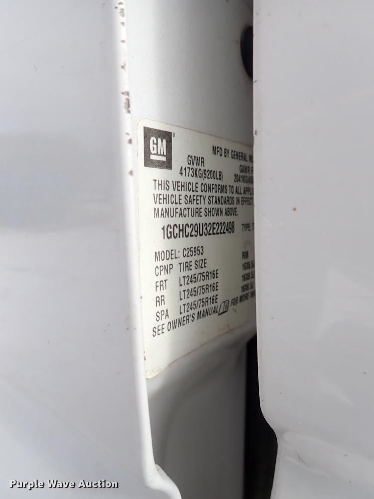 image for item DF8728 2002 Chevrolet Silverado 2500HD Ext. Cab pickup truck