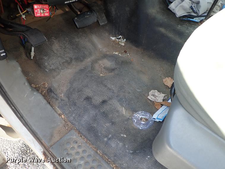 image for item DG2926 2005 Ford F250 Super Duty pickup truck