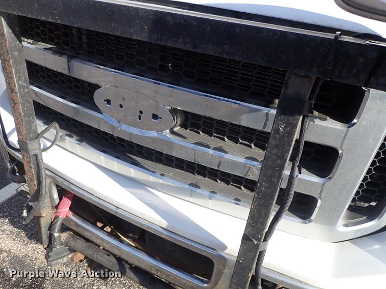 image for item DG2926 2005 Ford F250 Super Duty pickup truck