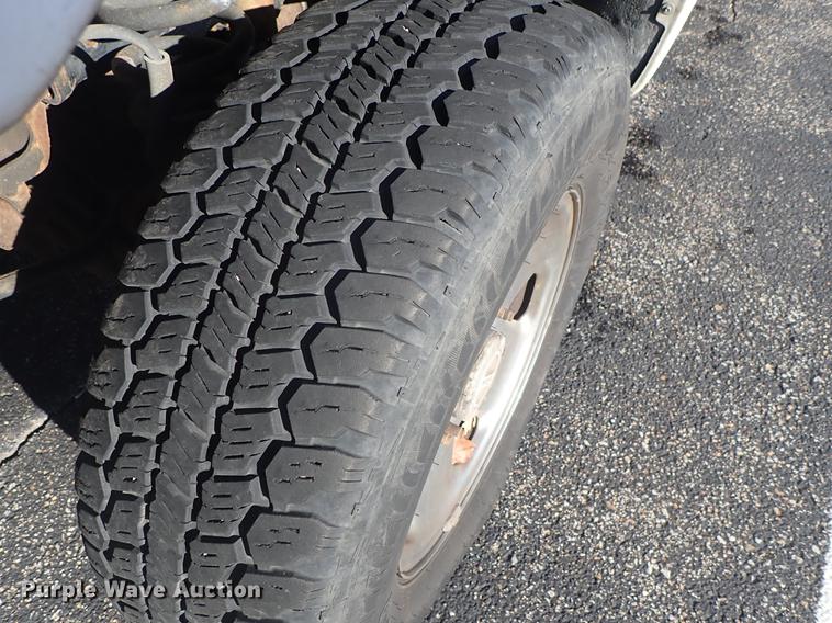 image for item DG2926 2005 Ford F250 Super Duty pickup truck