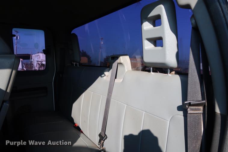 image for item DG3306 2012 Ford F250 Super Duty XL SuperCab pickup truck cab and chassis