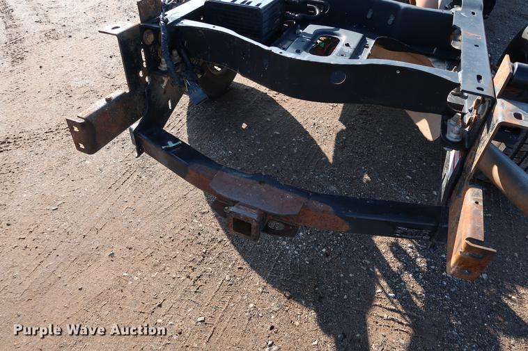 image for item DG3306 2012 Ford F250 Super Duty XL SuperCab pickup truck cab and chassis