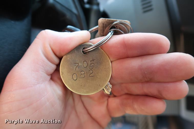 image for item DG3306 2012 Ford F250 Super Duty XL SuperCab pickup truck cab and chassis