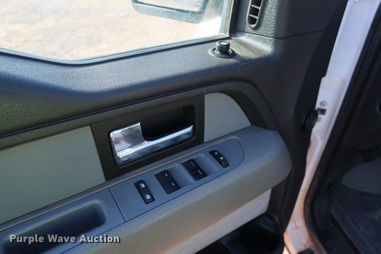 image for item DG3307 2014 Ford F150 XLT SuperCab pickup truck