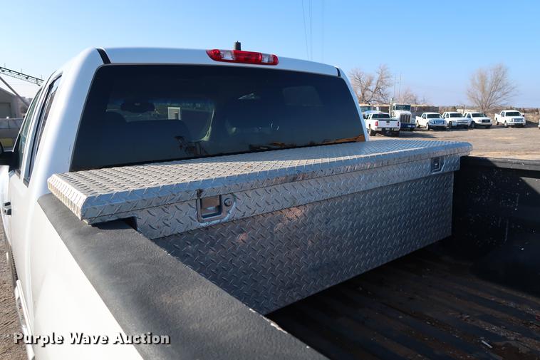 image for item DG3308 2011 Chevrolet Silverado 2500HD LT Z71 Ext. Cab pickup truck