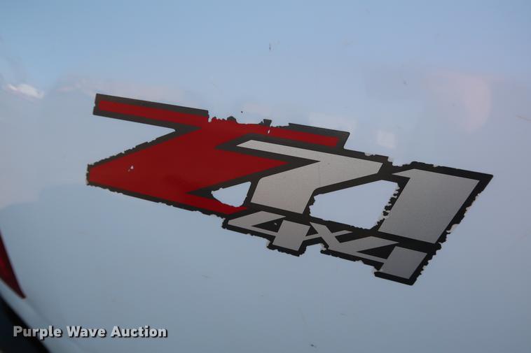 image for item DG3308 2011 Chevrolet Silverado 2500HD LT Z71 Ext. Cab pickup truck