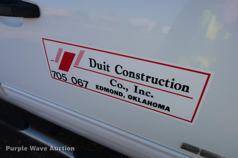 image for item DG3308 2011 Chevrolet Silverado 2500HD LT Z71 Ext. Cab pickup truck