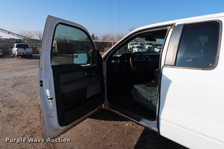 image for item DG3309 2013 Ford F150 XLT SuperCab pickup truck
