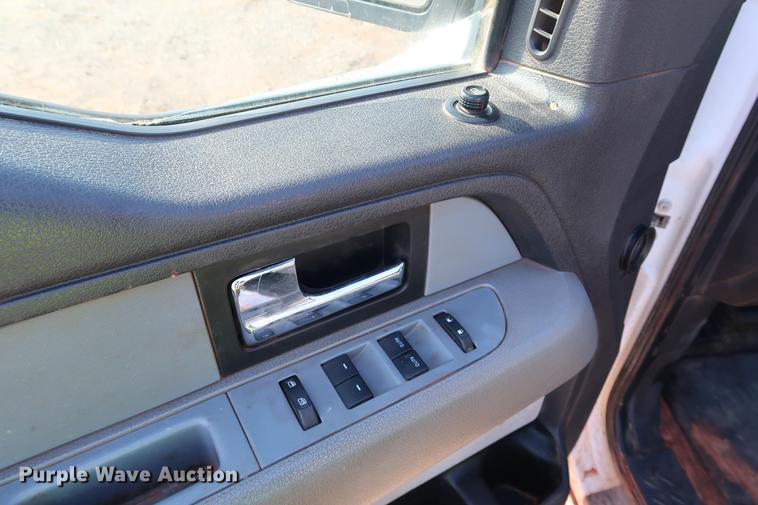 image for item DG3309 2013 Ford F150 XLT SuperCab pickup truck