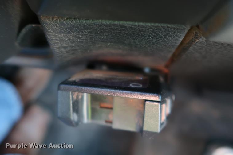 image for item DG3309 2013 Ford F150 XLT SuperCab pickup truck